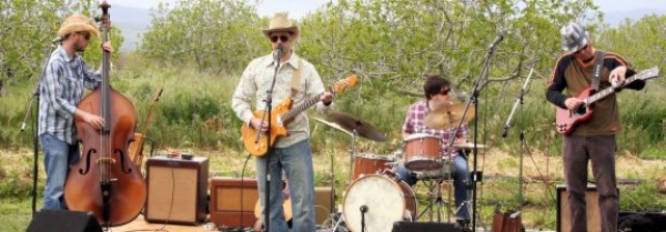 Bottom Dwellers play the Capay Organic Farm